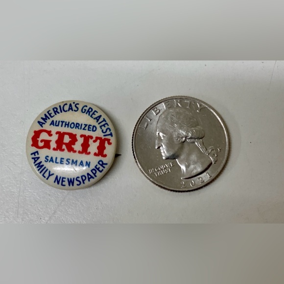 1940s Vtg GRIT Newspaper Authorized Salesman Pinback Button Badge Antique Brooch - Picture 10 of 10